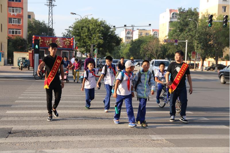 行人過馬路要注意什么，交通安全科普館給您科普一下